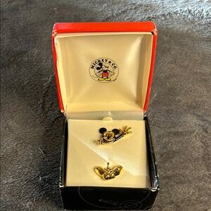 Mickey & Co. Gold Mickey Mouse Pin